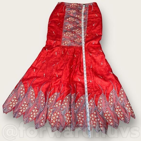 Hand Made Custom Embroidered Lehenga Choli Mermaid Style Bridal Dress | See Meas - Picture 14 of 16